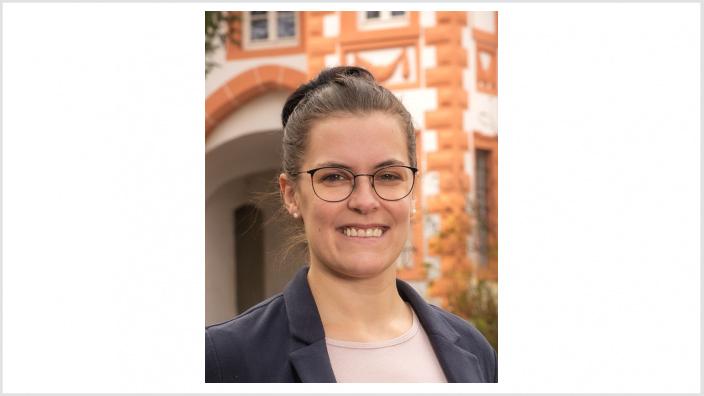 Meike Stoll